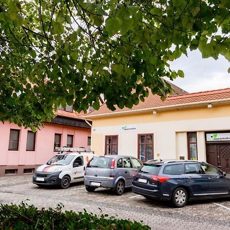 Eco-Studio Mosonmagyarovar Exterior photo