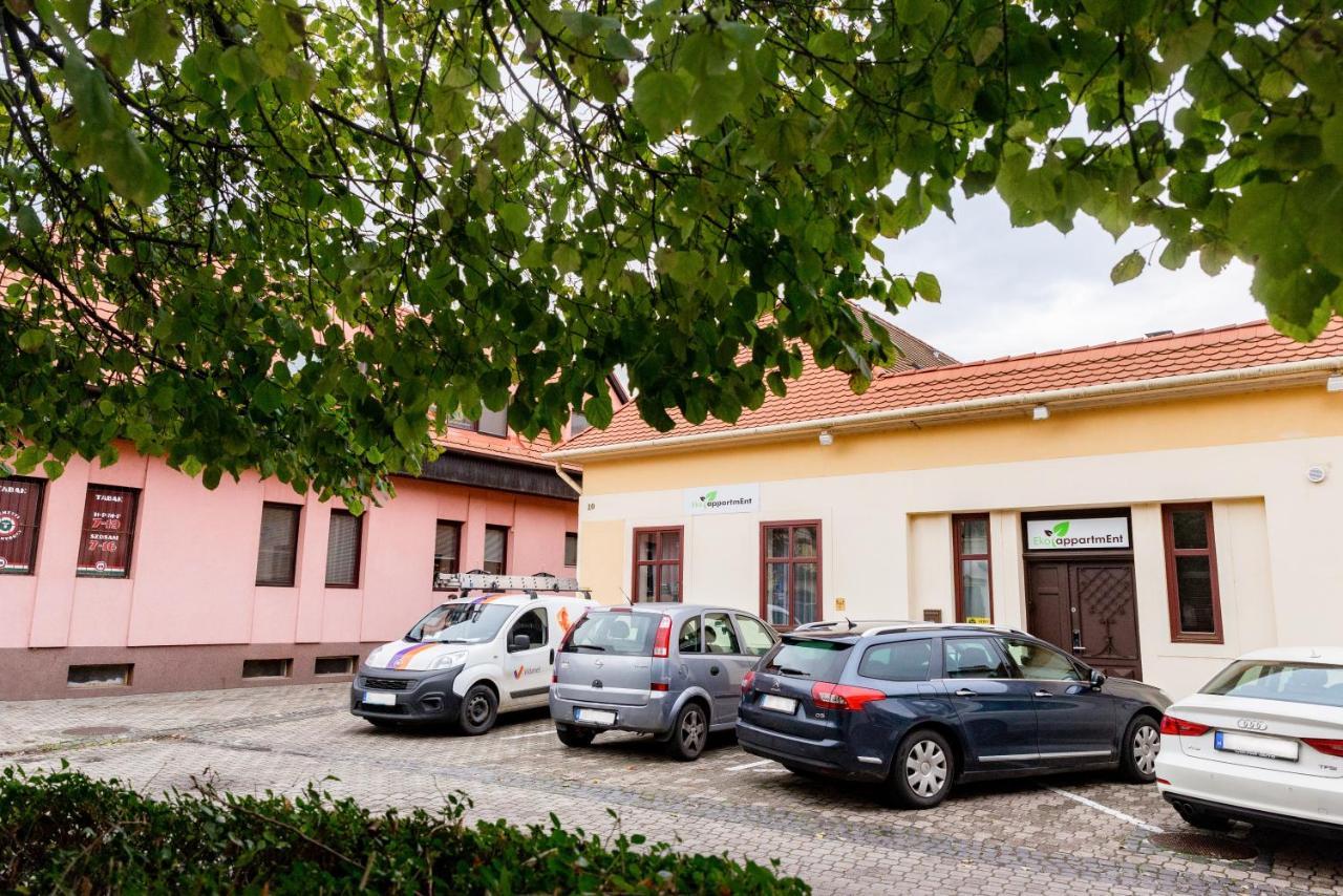 Eco-Studio Mosonmagyarovar Exterior photo